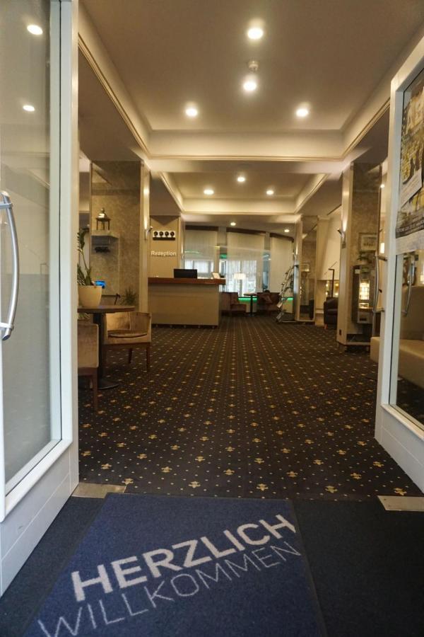 Hotel Am Schloss アウリッヒ エクステリア 写真