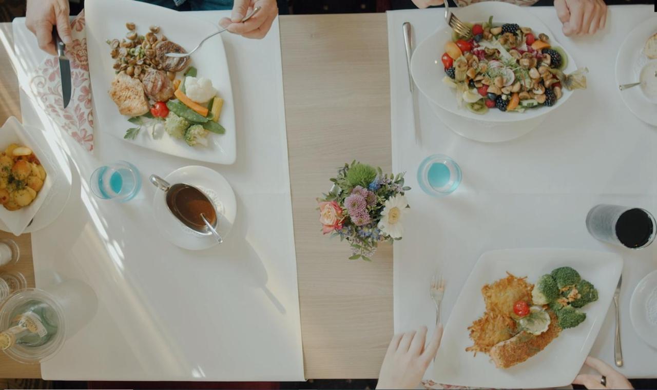 Hotel Am Schloss アウリッヒ エクステリア 写真